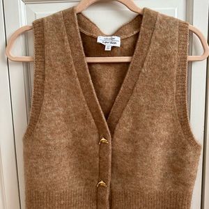 SALE & Other Stories Vest